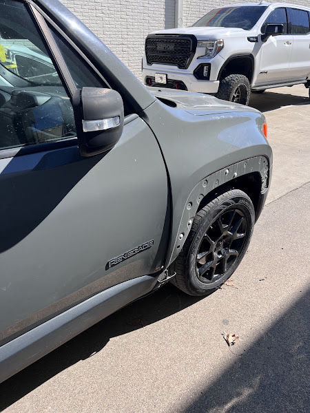 V V Auto Body Repair 4