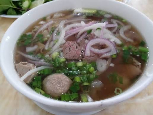 Phở A Hùng by Night 3