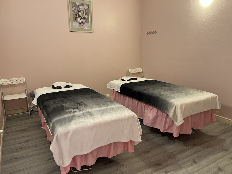 Lunar Bay Massage 3