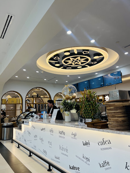 Ai Hoa Marketplace 3