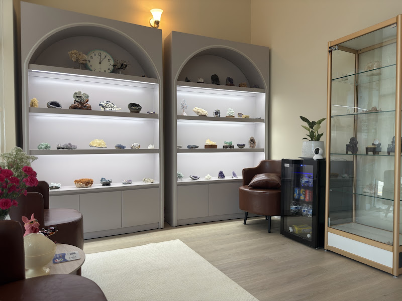 Elemental Wellness (Massage & Head Spa) 3