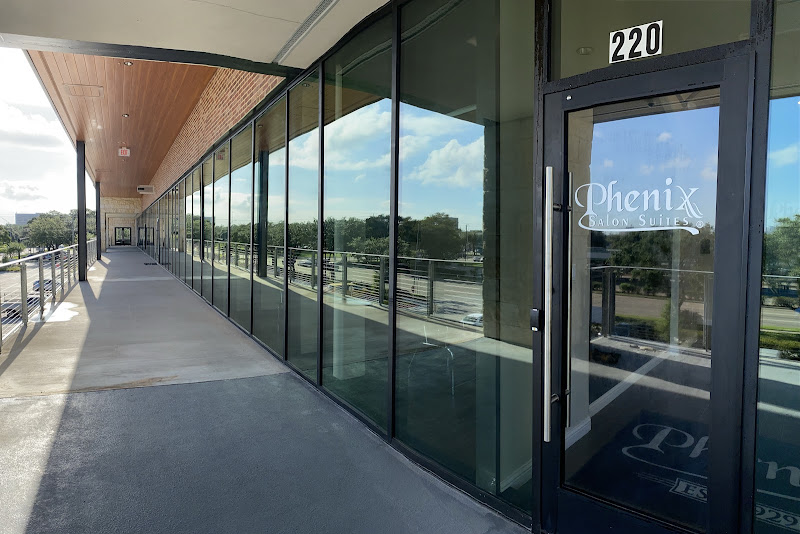 Phenix Salon Suites Bellaire 4