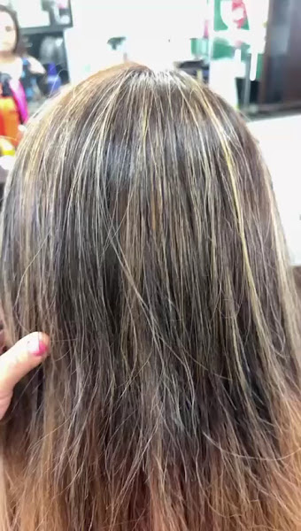 Divino’s Hair Salon 2