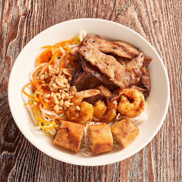 Phoke Noodles & Grill 3