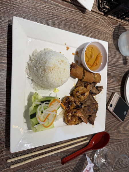 Phoke Noodles & Grill 4