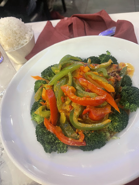 Manee Thai Cuisine & Bar Frisco 5