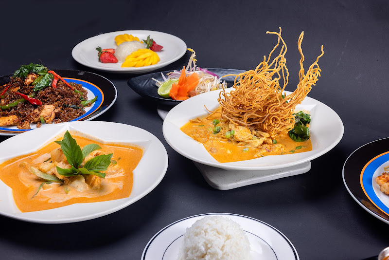 Simply Thai Bistro - Main St 3