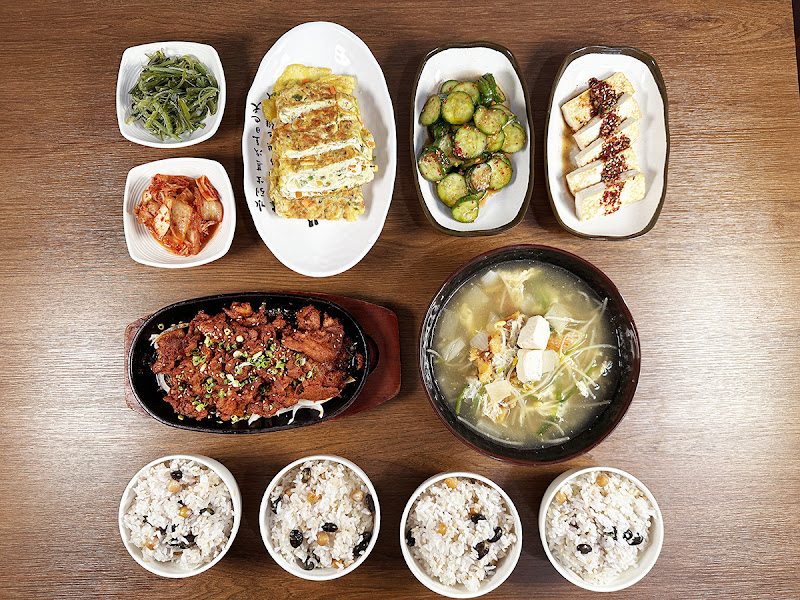 Mama's Kitchen Korean Restaurant of Frisco 한식 & 반찬 전문점 3