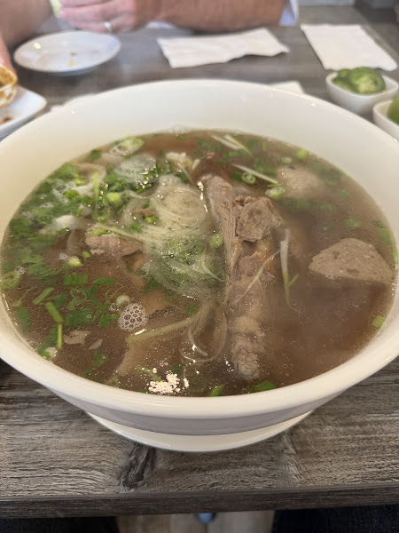 Highland Pho & Grill 4