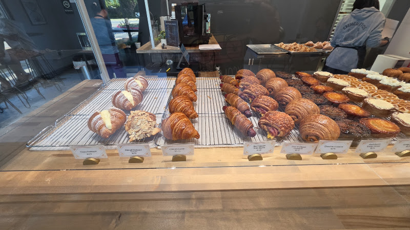 Cremcrittos Patisserie 4