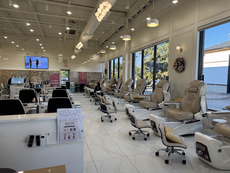 Dash Nail Spa ( on MAIN Street) 3