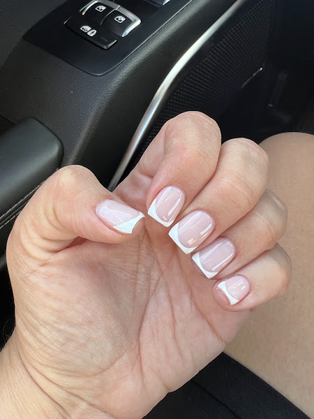 Gloss Nail & Spa 4