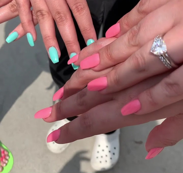 Kosmo Nail Bar (20% OFF New Customers) 2