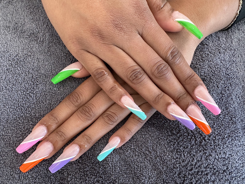 Belle Vous Nail Salon (Tom Thumb) 5