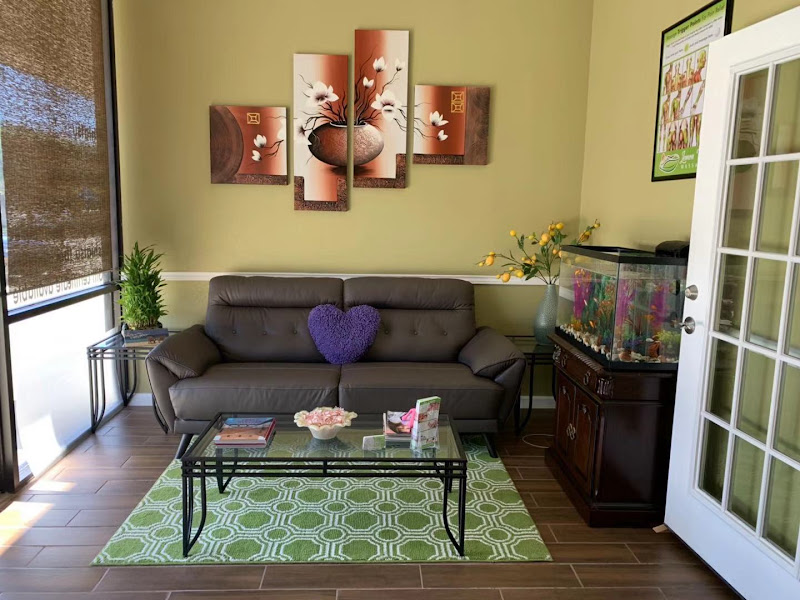 Lemon Tree Massage 2