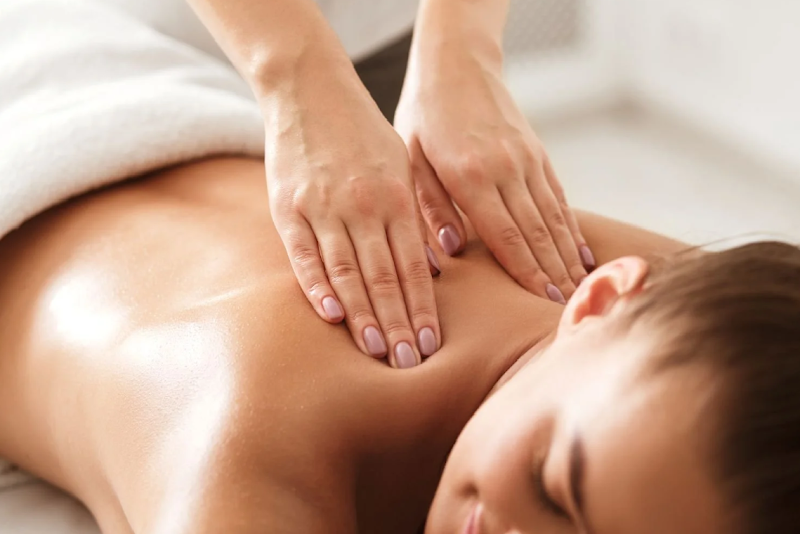 Professional Women's Massage and Spa 4