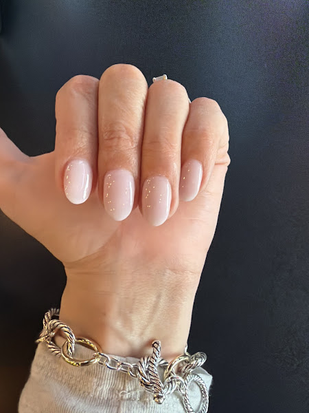 LV Nails & Spa 4