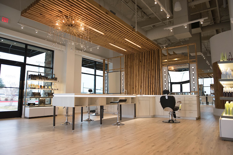 Ellie K Salon