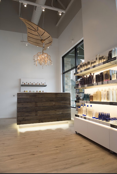 Ellie K Salon 3