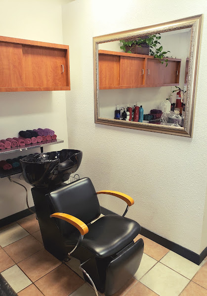 J Hair Salon 5