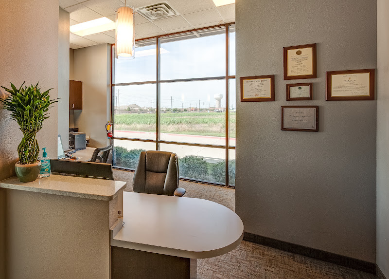 V Smile Family Dental - Frisco 4