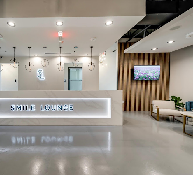 Smile Lounge 3