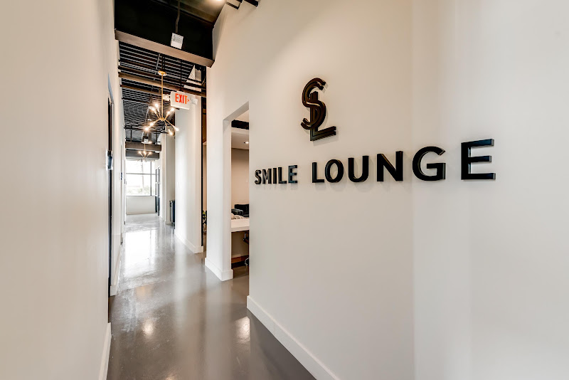 Smile Lounge 5