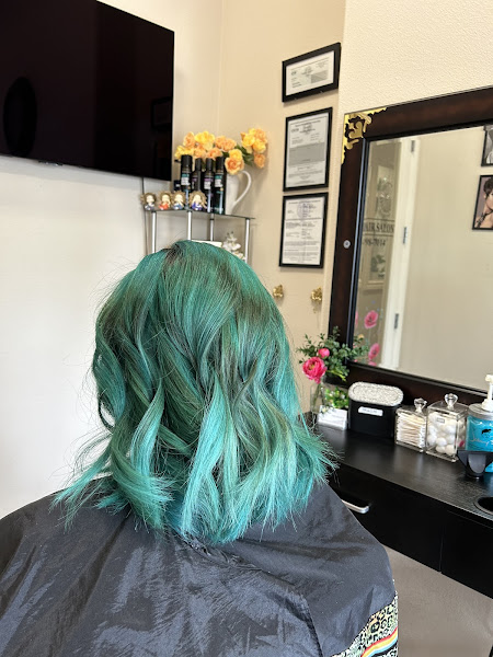 Mimi Hair Salon 3