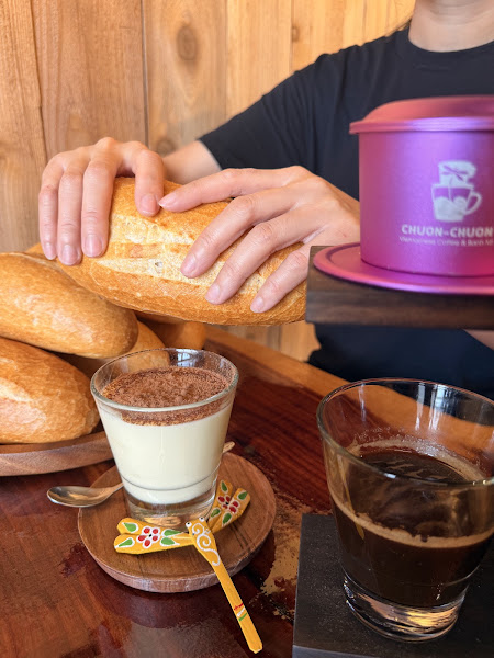 Chuon Chuon Vietnamese Coffee and Banh Mi 4