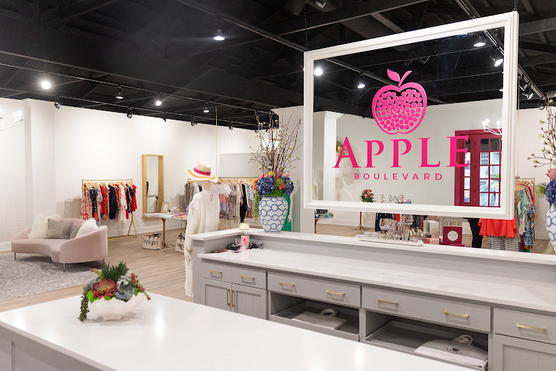 Apple Blvd Boutique 4
