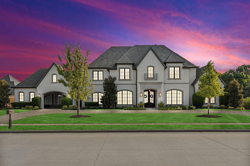 KAITLIN LOVERN REAL ESTATE TEAM 4