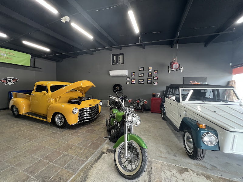 L.D. Automotive 4