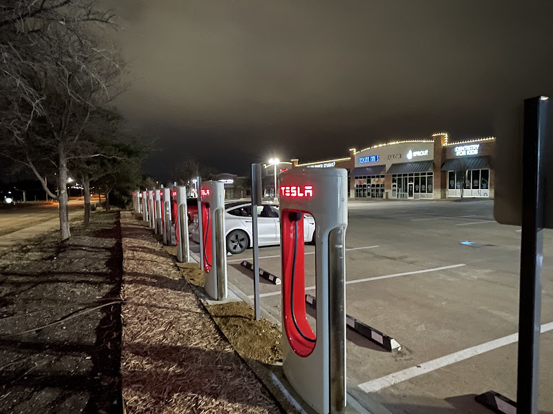 Tesla Supercharger 5