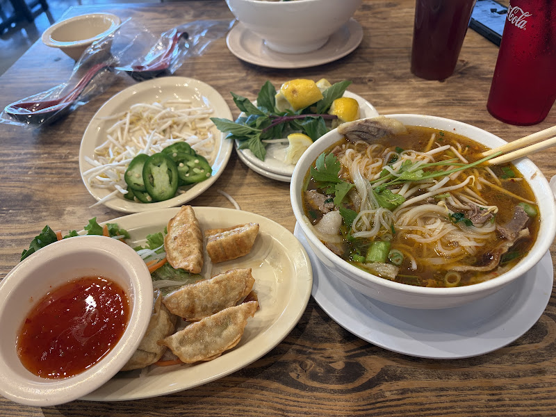 Yummy Pho & Bo Ne 5