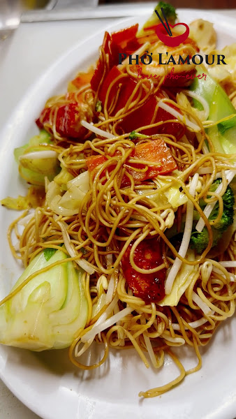 Pho L'amour | Noodles & Grill 2