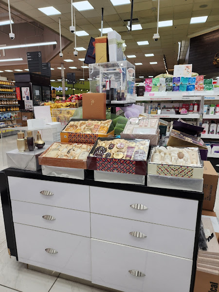 Cosmetic World Shop 2