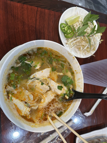 Wonder Pho & Bo Ne 3