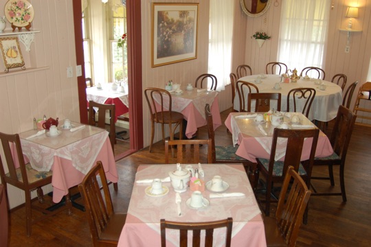 Four Friends Tea Room & Gifts