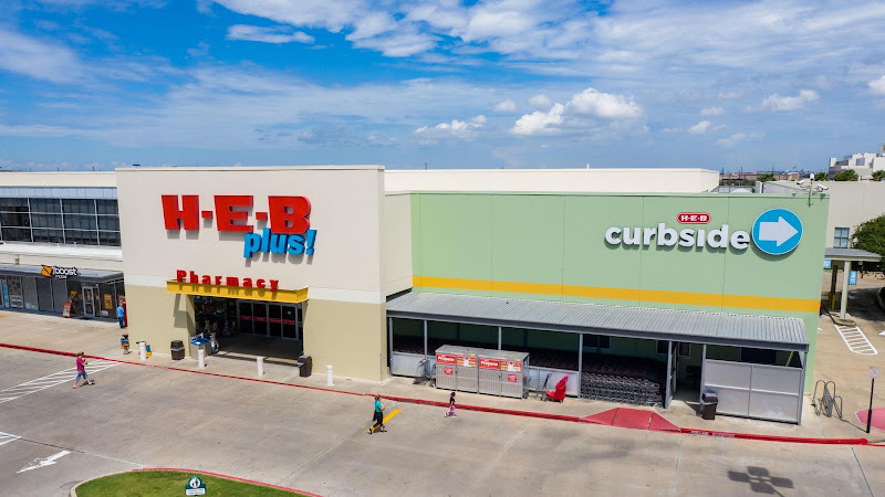 H-E-B plus! 3