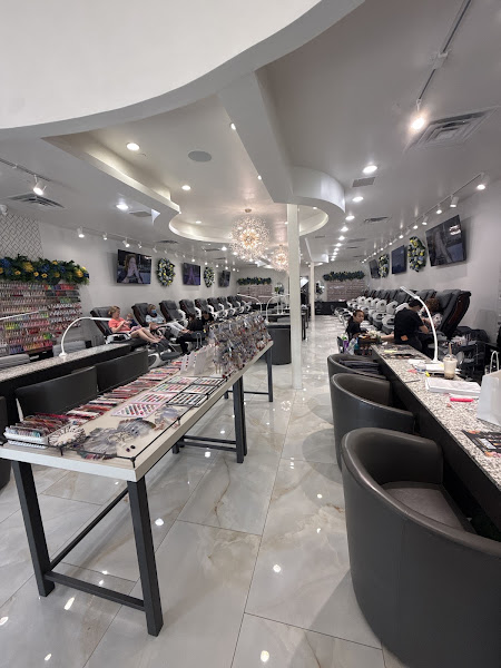 Genova Nail Spa Pearland 4