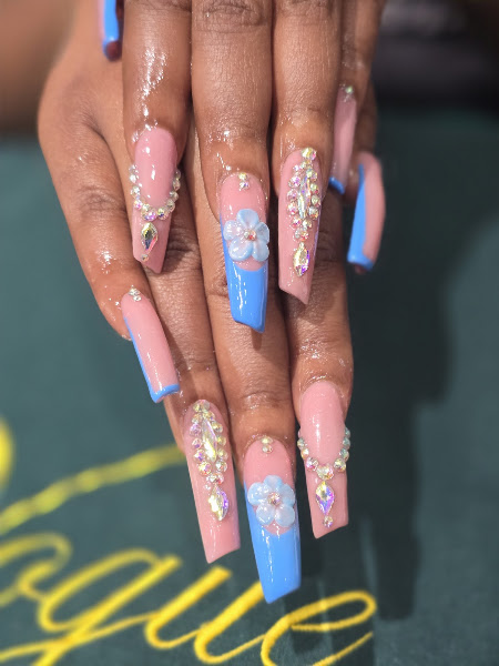 Vogue Spa Nail 2
