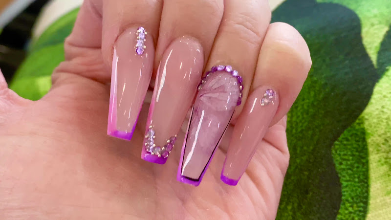 Royal Nails & Spa Pearland 2