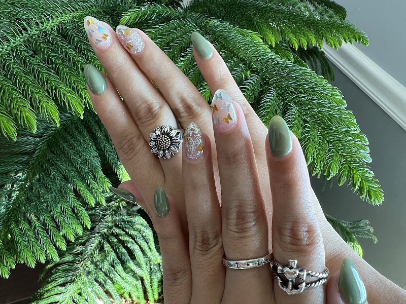 J NAILS BAR 2