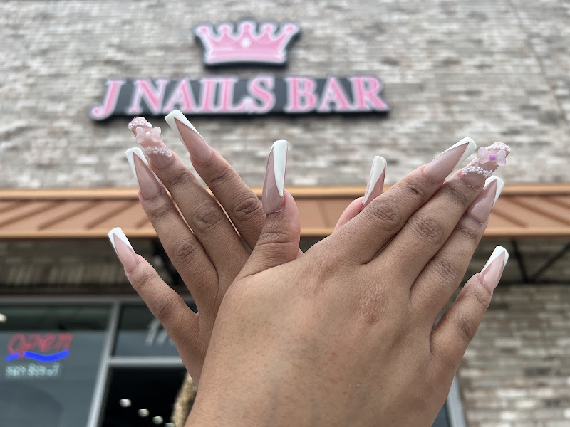 J NAILS BAR 3