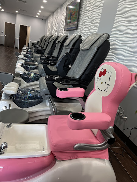 J NAILS BAR 5