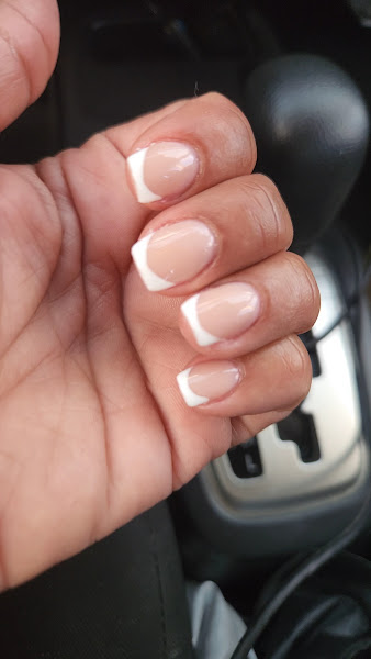 PL Nails & Day Spa 2