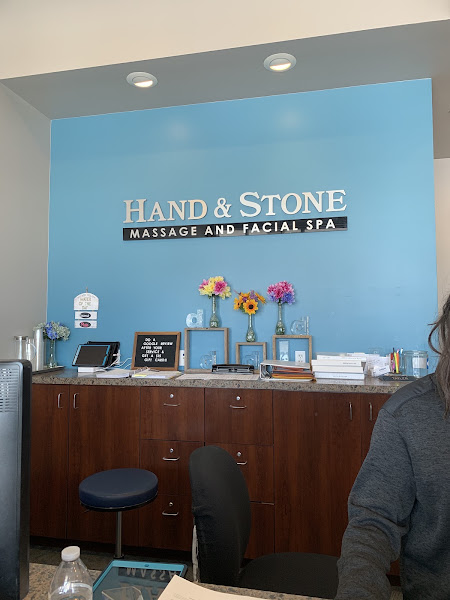 Hand & Stone Massage and Facial Spa 1