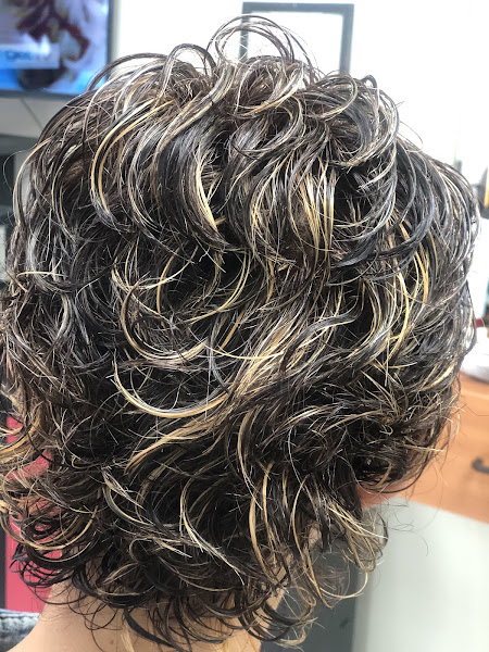 Hair By Angel salon 3