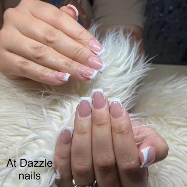 Dazzle Nails & Spa 4