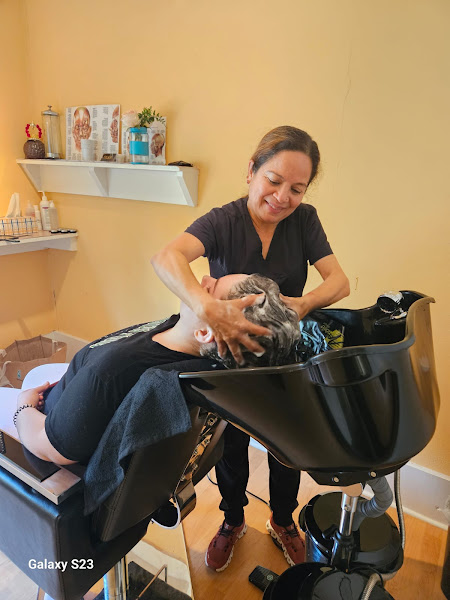 Beauty and Beyond Skin Care Center 4